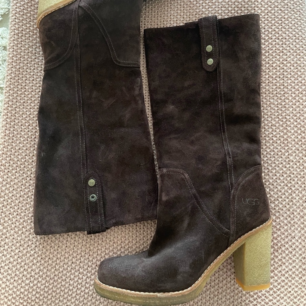 Genuine UGG Suede boots Sz 9.5